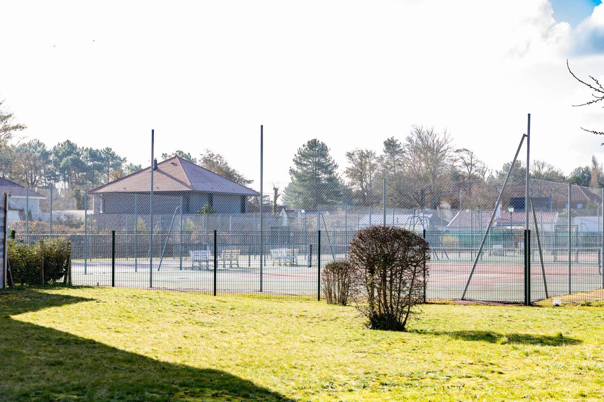 Residence Grand Jardin Attenant Tennis, Mini Golf, Sauna, Petanque Cucq Room photo